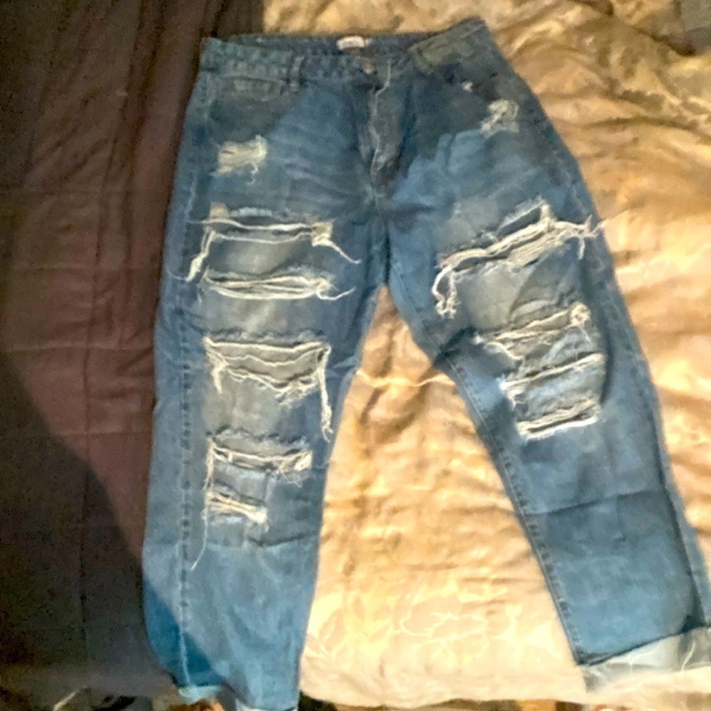 Ripped Jeans — Rue 21